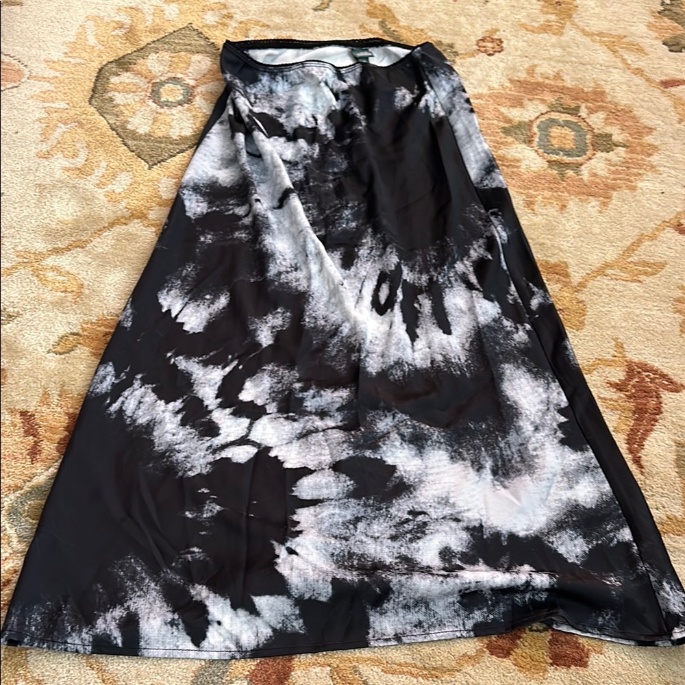 Wild fable Black and White Women's midi Skirt
